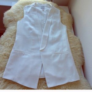 Hip-length white Halogen vest/sleeveless blazer